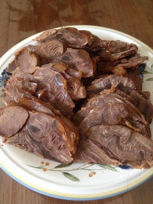 卤牛肉的秘诀一味香料，斤肉放克，软烂鲜嫩的完美演绎