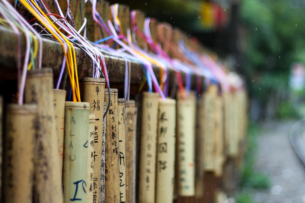 年初六，福满门——温馨祝福与传统新年的双重礼赞